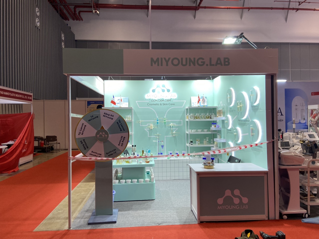 THIẾT KẾ, THI CÔNG GIAN HÀNG MIYOUNG TẠI TRIỂN LÃM VIETBEAUTY & COSMOBEAUTE 2024 Miyoung2