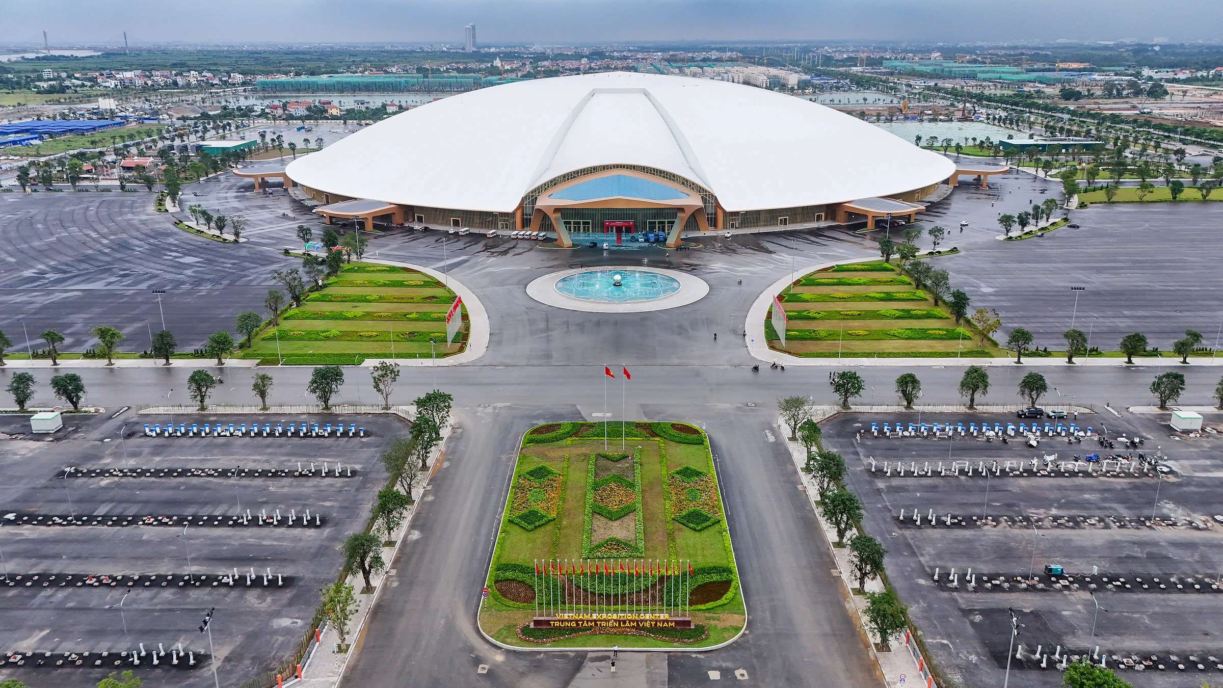 TRIỂN LÃM THÀNH TỰU ĐẤT NƯỚC VỚI CHỦ ĐỀ “80 NĂM HÀNH TRÌNH ĐỘC LẬP-TỰ DO-HẠNH PHÚC”